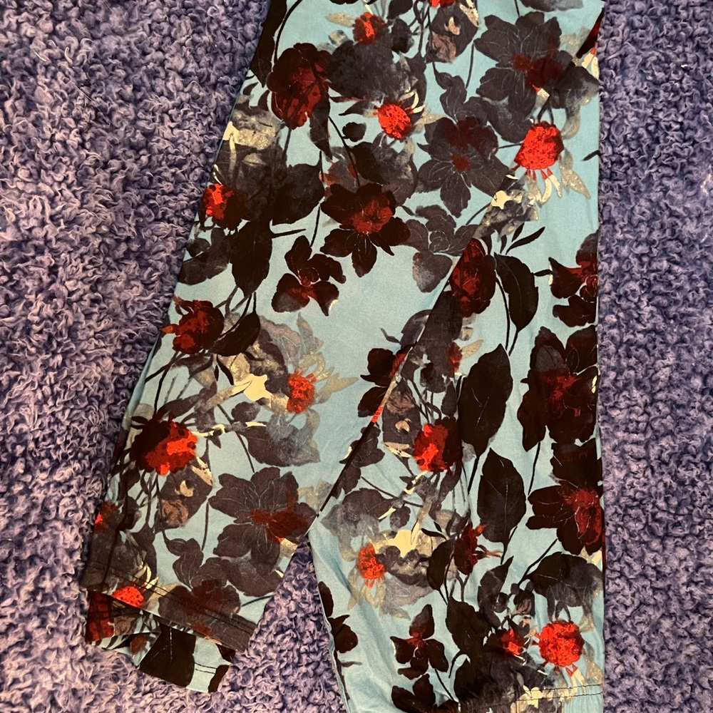 Buttery Soft NWT TC Leggings - Picture 13 of 16